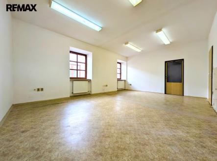 kanceláře v 2. NP ... | Pronájem - kanceláře, 20 m²