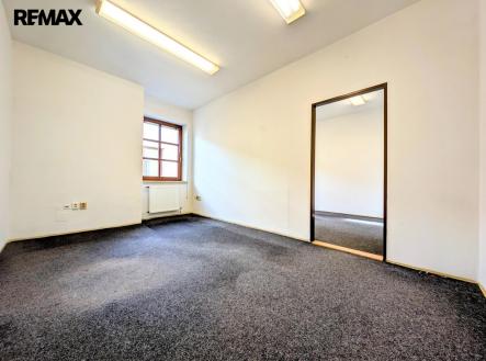 kanceláře v 2. NP ... | Pronájem - kanceláře, 20 m²