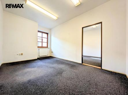 kanceláře v 2. NP ... | Pronájem - kanceláře, 20 m²