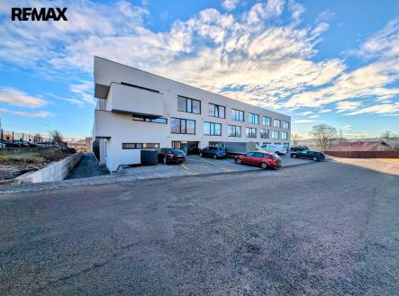 skutečnost ... | Pronájem - kanceláře, 35 m²