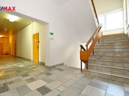 foto je pouze informativní ... | Pronájem - kanceláře, 26 m²