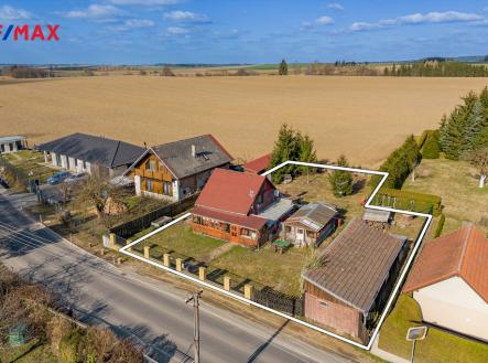 chata-1.1-vyznaceni.jpg | Prodej - pozemek pro bydlení, 844 m²