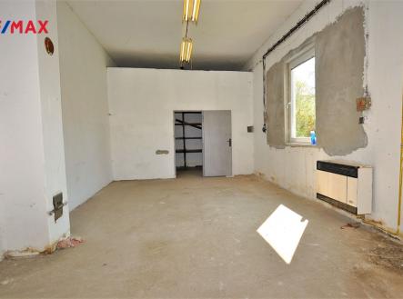 malá dílna a sklad ... | Pronájem - skladovací prostor, 193 m²