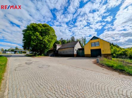 přístup ... | Prodej - obchodní prostor, 1 284 m²