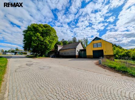 přístup ... | Prodej - obchodní prostor, 1 284 m²