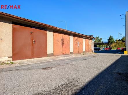 přístup ... | Prodej - malý objekt/garáž