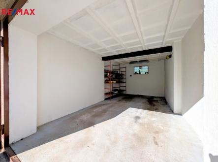 to je ona ... | Prodej - malý objekt/garáž