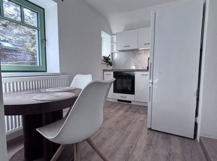 Pronájem bytu, 2+1, 150 m² obrázek