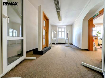 kancelář ... | Pronájem - kanceláře, 58 m²