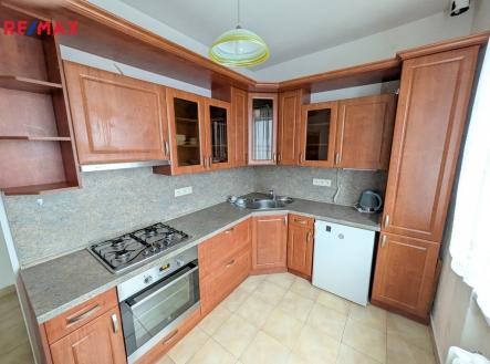 pxl-20251203-085014288.jpg | Pronájem bytu, 2+1, 61 m²