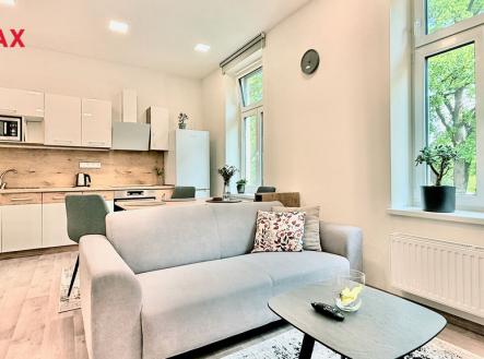 8-1.jpeg | Pronájem bytu, 2+kk, 50 m²