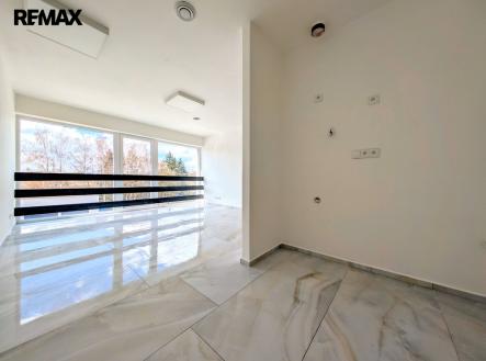 příprava na kk ... | Pronájem - kanceláře, 46 m²