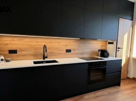 VIZUALIZACE | Pronájem bytu, 4+1, 69 m²