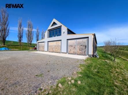 na okraji obce Oudoleň ... | Pronájem bytu, 2+kk, 55 m²