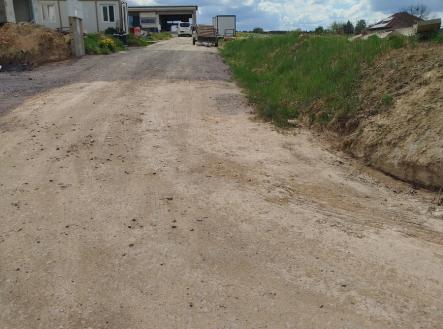 příjezdová cesta, lokalita Hurtův Kopec | Prodej - pozemek, zahrada, 952 m²