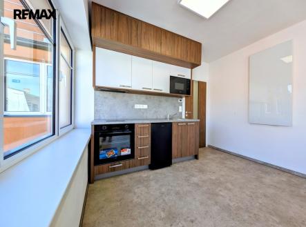 jeden kout kuchyňský ... | Pronájem bytu, 1+kk, 23 m²