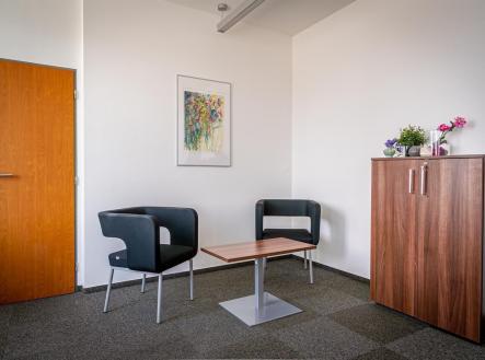 . | Pronájem - kanceláře, 397 m²
