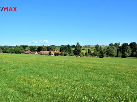 Výhled z horní části pozemku | Prodej - pozemek pro bydlení, 2 257 m²