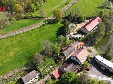 dji-fly-20250426-102316-0225-1745655720994-photo-1.jpg | Prodej - dům/vila, 235 m²