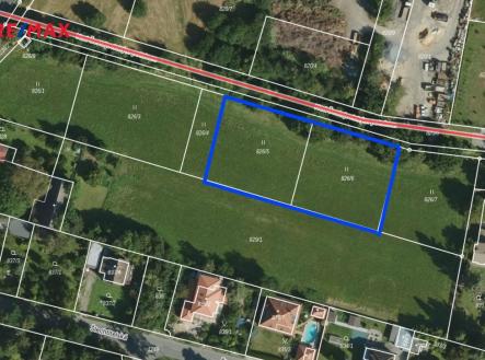 rehak-foto-vyznaceni-pozemku.jpg | Prodej - pozemek pro bydlení, 2 514 m²