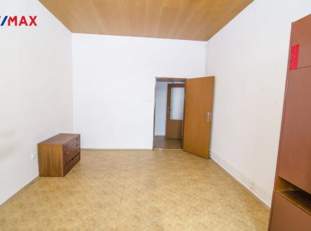 Pronájem - kanceláře, 74 m²