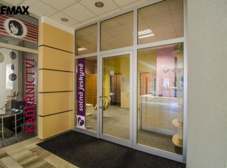 1-2.jpg | Pronájem - obchodní prostor, 72 m²