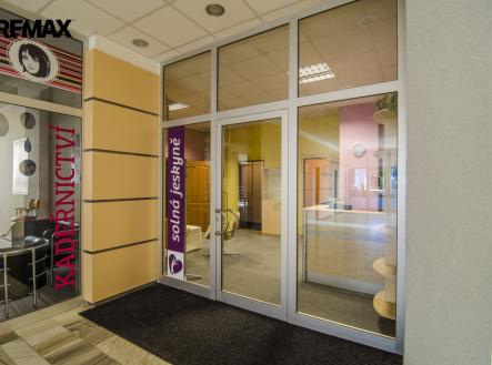 1-2.jpg | Pronájem - obchodní prostor, 72 m²