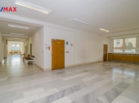 chodba-3np1.jpg | Pronájem - kanceláře, 19 m²