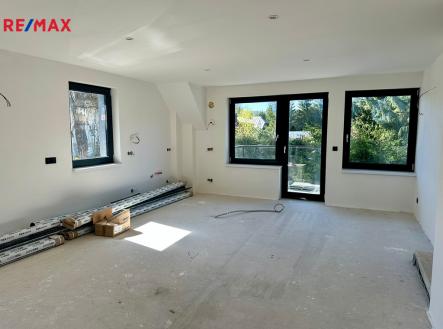 Obývací pokoj s balkonem | Prodej bytu, 4+kk, 88 m²