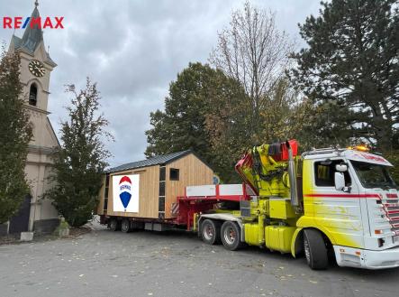 3.jpg | Prodej - malý objekt/garáž