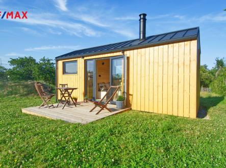 1.jpg | Prodej - malý objekt/garáž