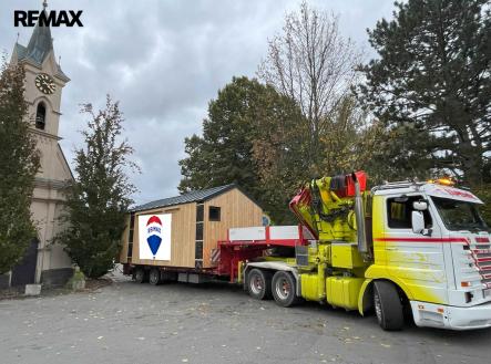 3.jpg | Prodej - malý objekt/garáž