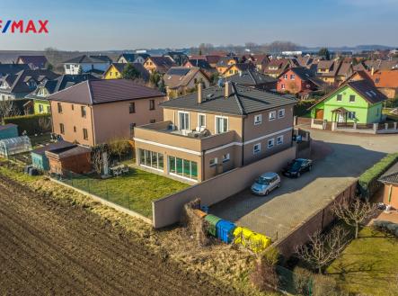 Prodej - dům/vila, 320 m²