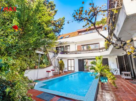 8d00b193c4681f0b7a321f9f7ebdbee9d4d0448d-4.jpg | Prodej - dům/vila, 950 m²