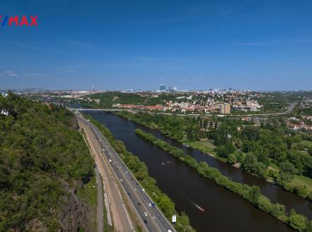 realitni-fotografie-praha-barrandov-daniel-cerv-11.jpg | Prodej - dům/vila, 950 m²