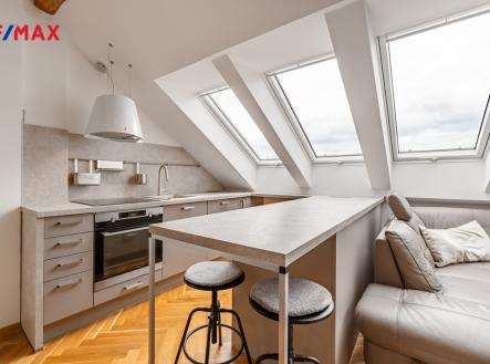 Petřínská | Pronájem bytu, 1+kk, 31 m²