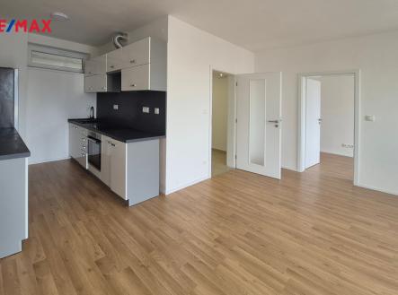 03-1.jpg | Pronájem bytu, 2+kk, 51 m²