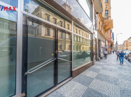 dsc02060.jpg | Pronájem - obchodní prostor, 526 m²