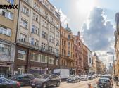Pronájem - obchodní prostor, 526 m²