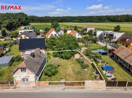 Prodej - pozemek pro bydlení, 400 m² obrázek
