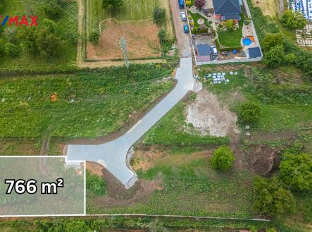 pozemek-1.png | Prodej - pozemek pro bydlení, 766 m²