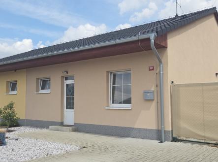Dům z ulice | Pronájem - dům/vila, 80 m²