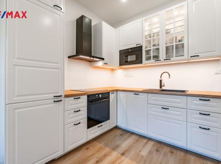 Pronájem bytu, 3+kk, 61 m² obrázek