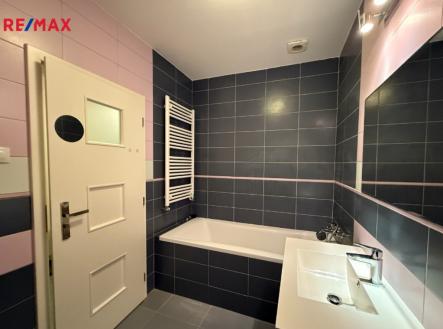 img-8062-2.jpeg | Pronájem bytu, 2+1, 59 m²