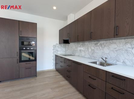 photo-2025-08-22-17-18-39.jpg | Pronájem bytu, 3+kk, 97 m²