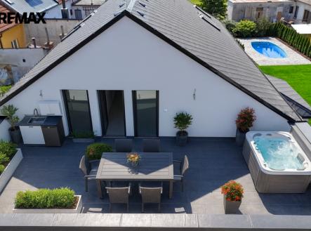 01.png | Prodej - dům/vila, 321 m²