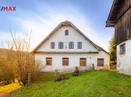 čelní pohled na chalupu | Prodej - dům/vila, 175 m²