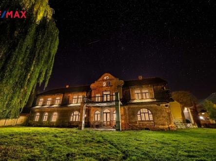 p1034908-hdr-1.jpg | Prodej - historický objekt, 2 411 m²