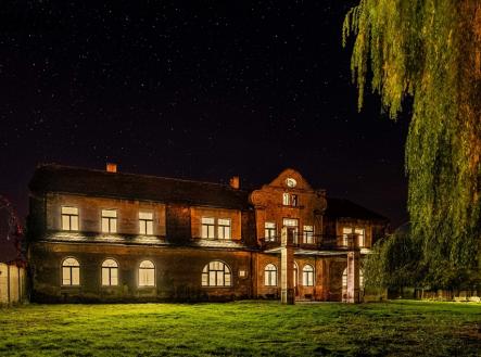 p1034887-hdr-1.jpg | Prodej - historický objekt, 2 411 m²