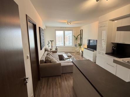 83cb0b4c-1804-44aa-bac3-12a3cffdee79-1-105-c.jpeg | Pronájem bytu, 2+kk, 60 m²